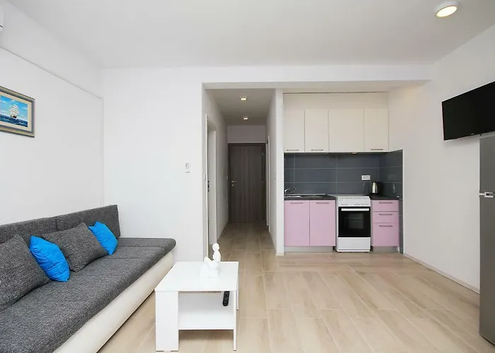 Apartman Lovre *