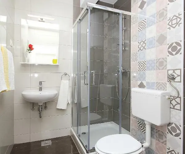 Lovre Apartman